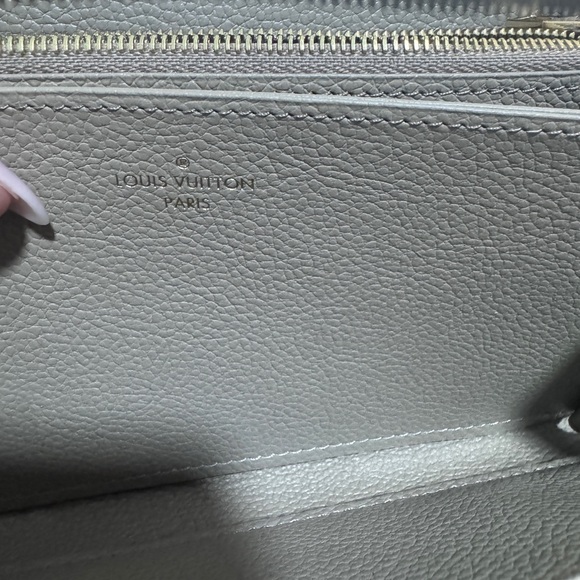 Louis Vuitton - Zippy Wallet Turtledove - M69034 - Picture 10 of 14